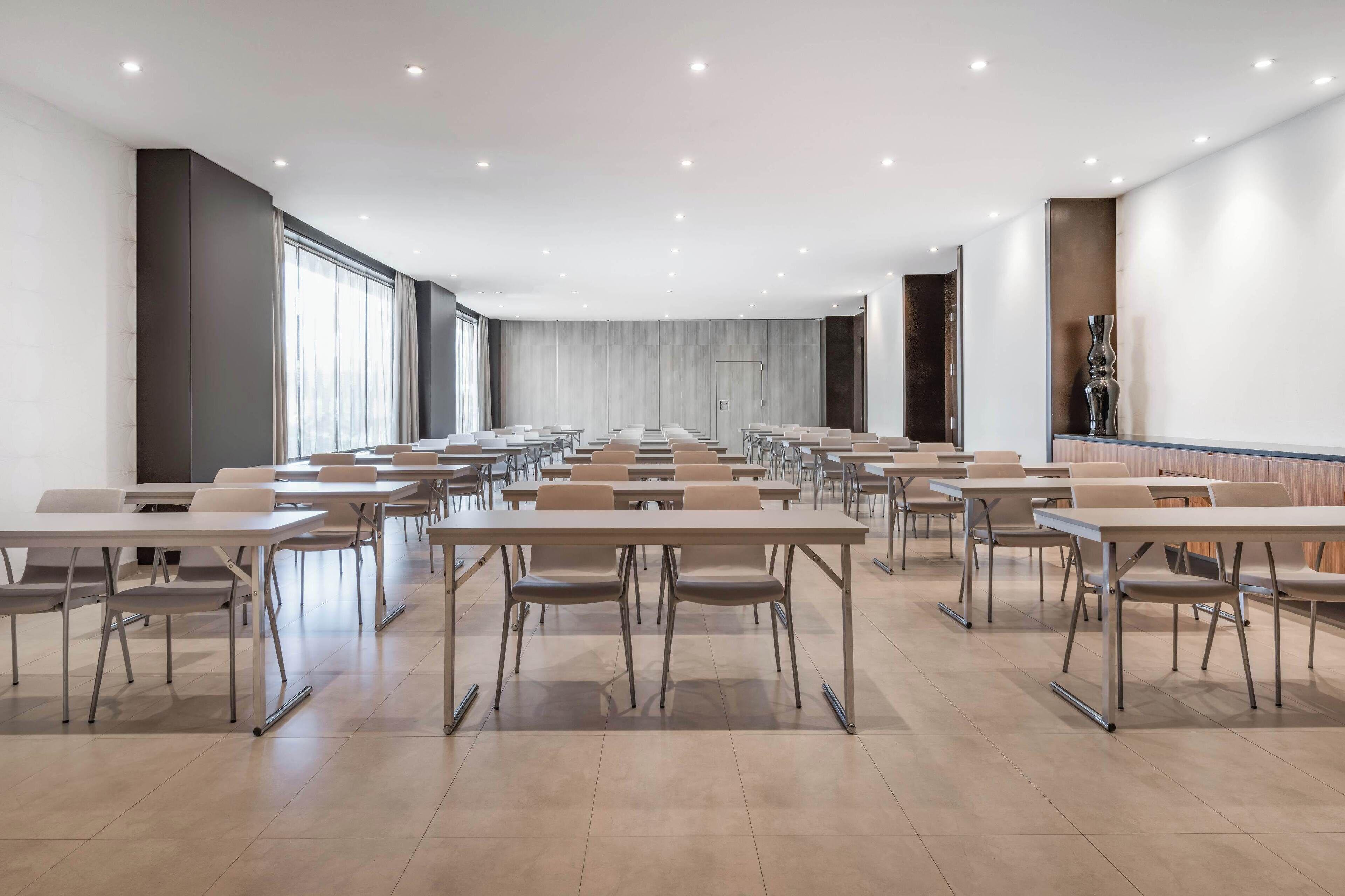 Ac Hotel By Marriott Alicante — Photos 1